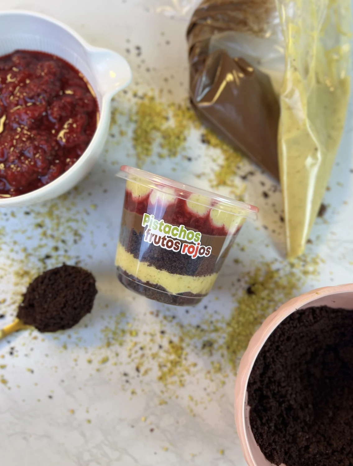 Cuchareable de pistacho, chocolate y frutos rojos